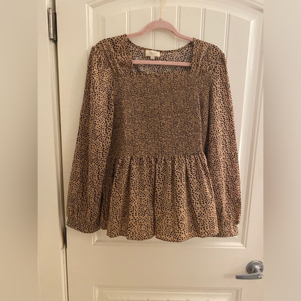women’s patterned blouse